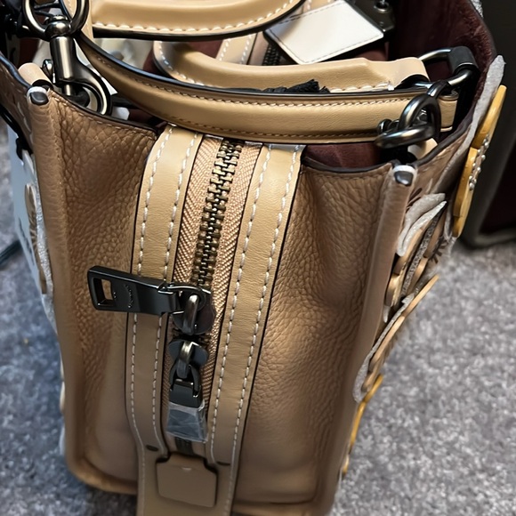 Coach Rogue 30 Tea Rose Bag! - Picture 3 of 7